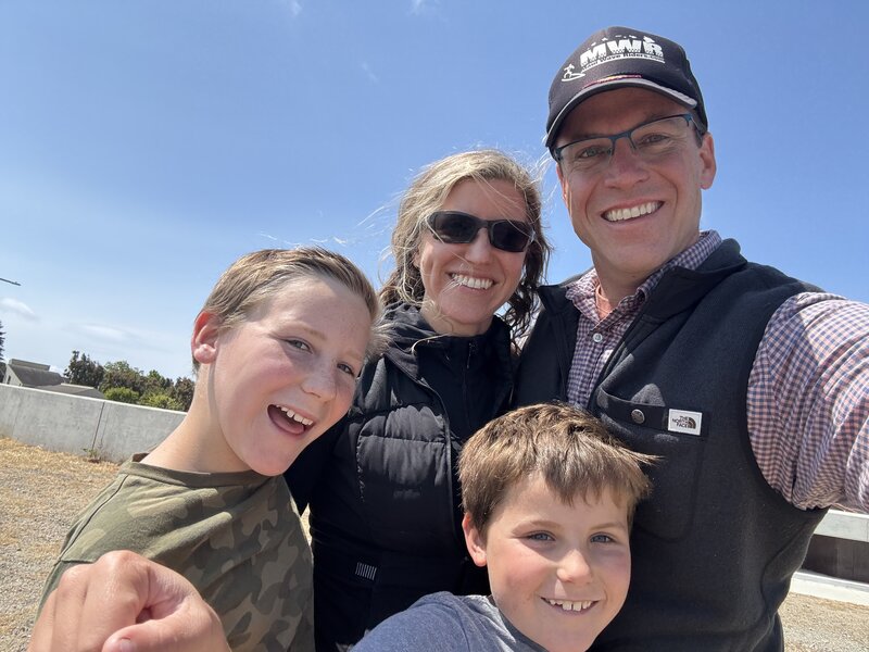 David E. Weekly with family